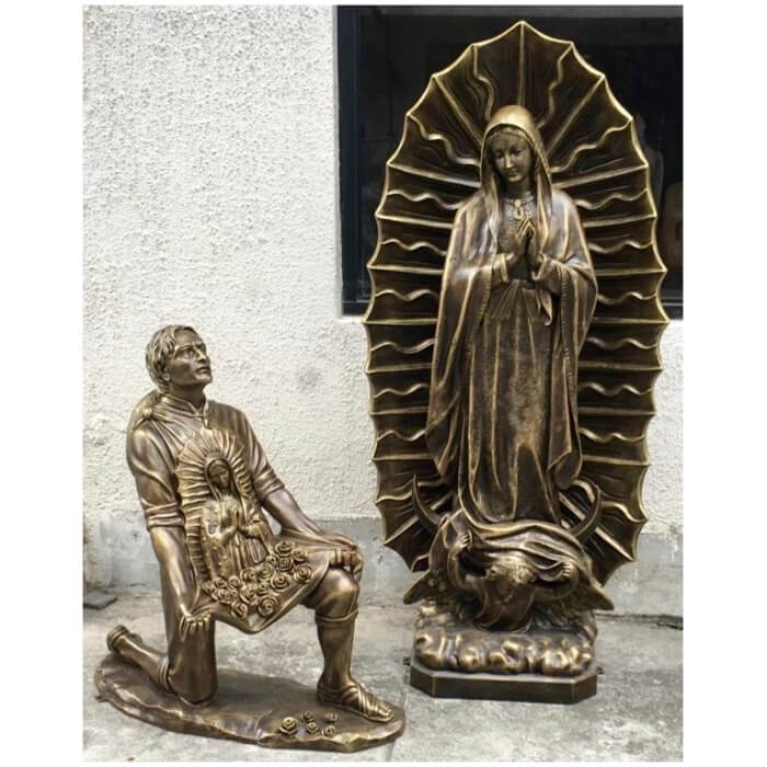 juan diego 41" kneeling